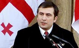 Саакшвили призвал Россию прекратить бомбежку городов Грузии