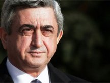 Речь президента перед однопартийцами: ожидается ли ветер перемен?